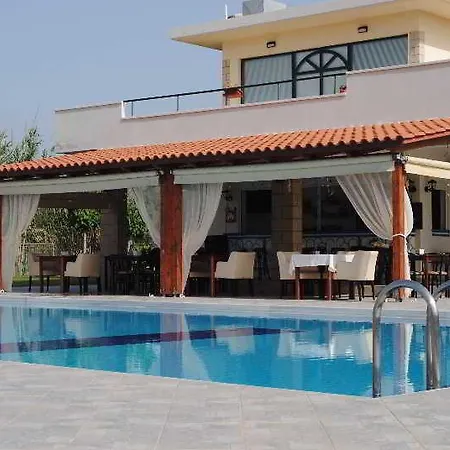 Lägenhetshotell Mediterranean & Kíssamos