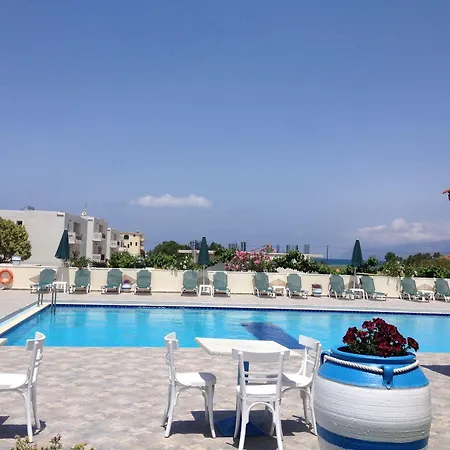 Mediterranean & Lägenhetshotell 2*