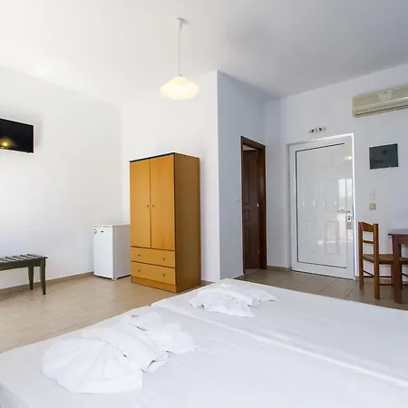 Aparthotel Mediterranean & Kissamos